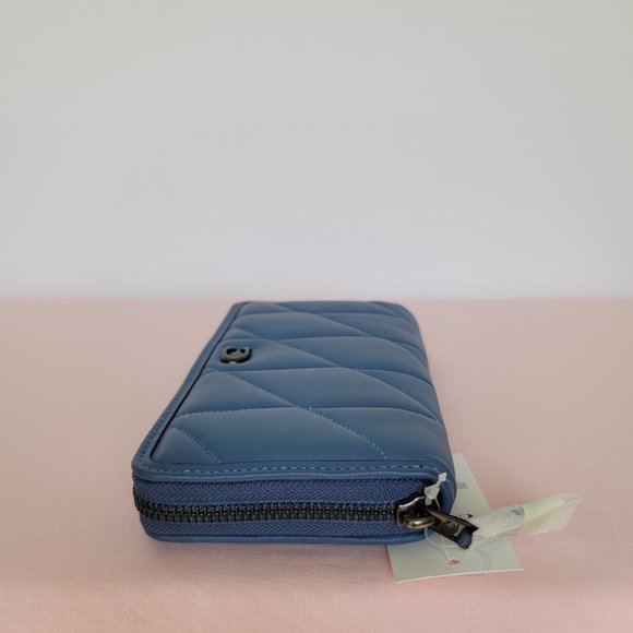COACH Quilted Soft Smooth Leather Accordion Zip-Around Wallet- Washed Chambray ⭐ - Picture 11 of 16